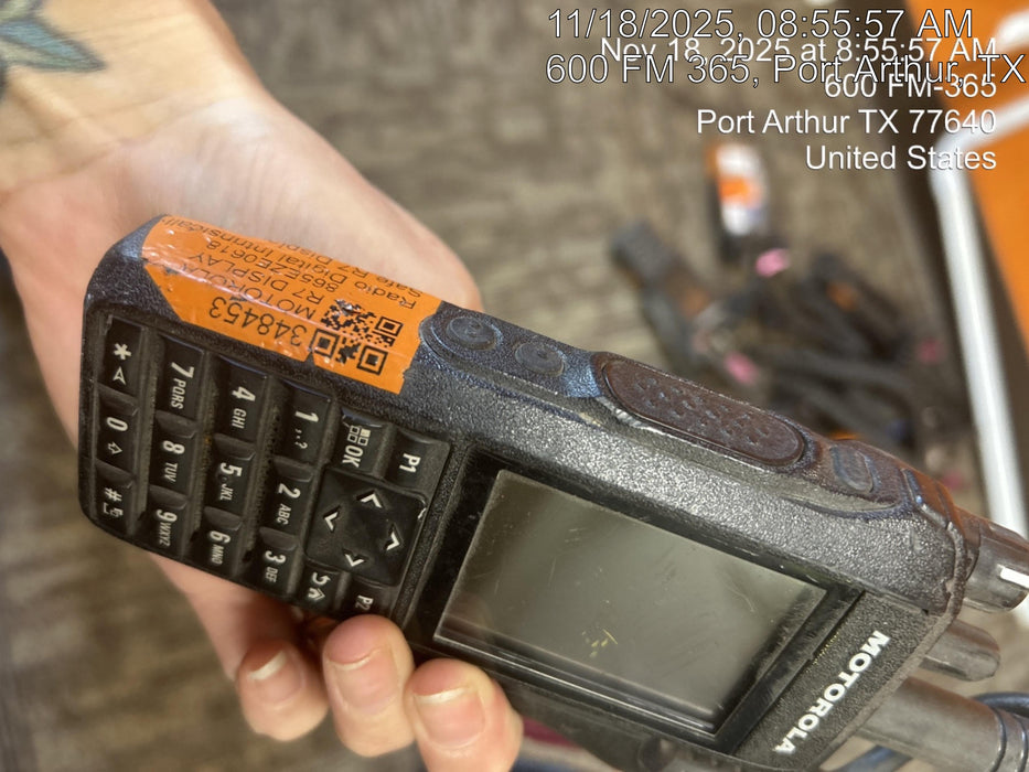 2023 MOTOROLA R7 DISPLAY