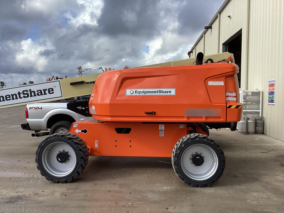 2021 JLG 660SJ
