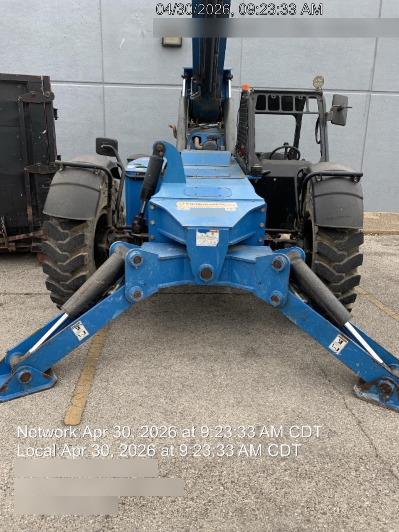 2018 Genie GTH-1056 Genie GTH-1056 w/ROPS, Work Lights, Solid Tires, RH Cab Mesh, Beacon, 60" Carriage and Forks