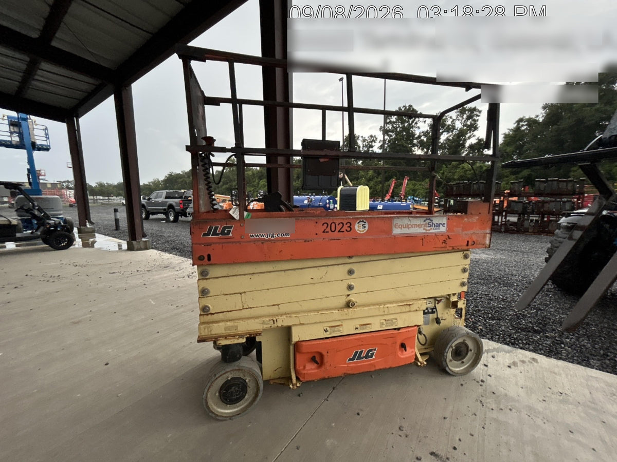 2016 JLG 2632ES