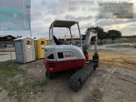 2024 TAKEUCHI TB235-2R