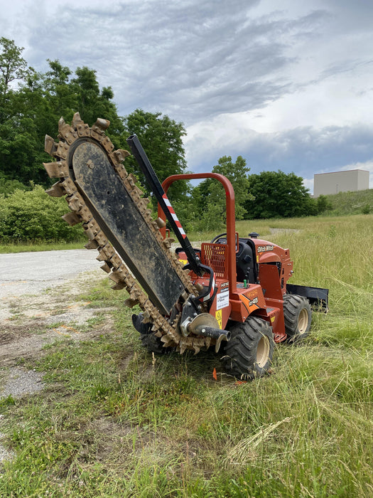 2022 DITCH WITCH RT45A