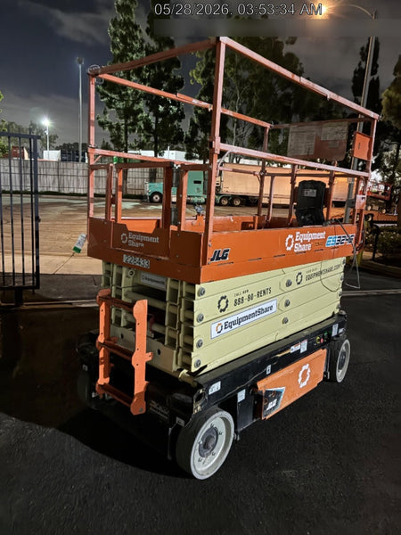2022 JLG ES3246