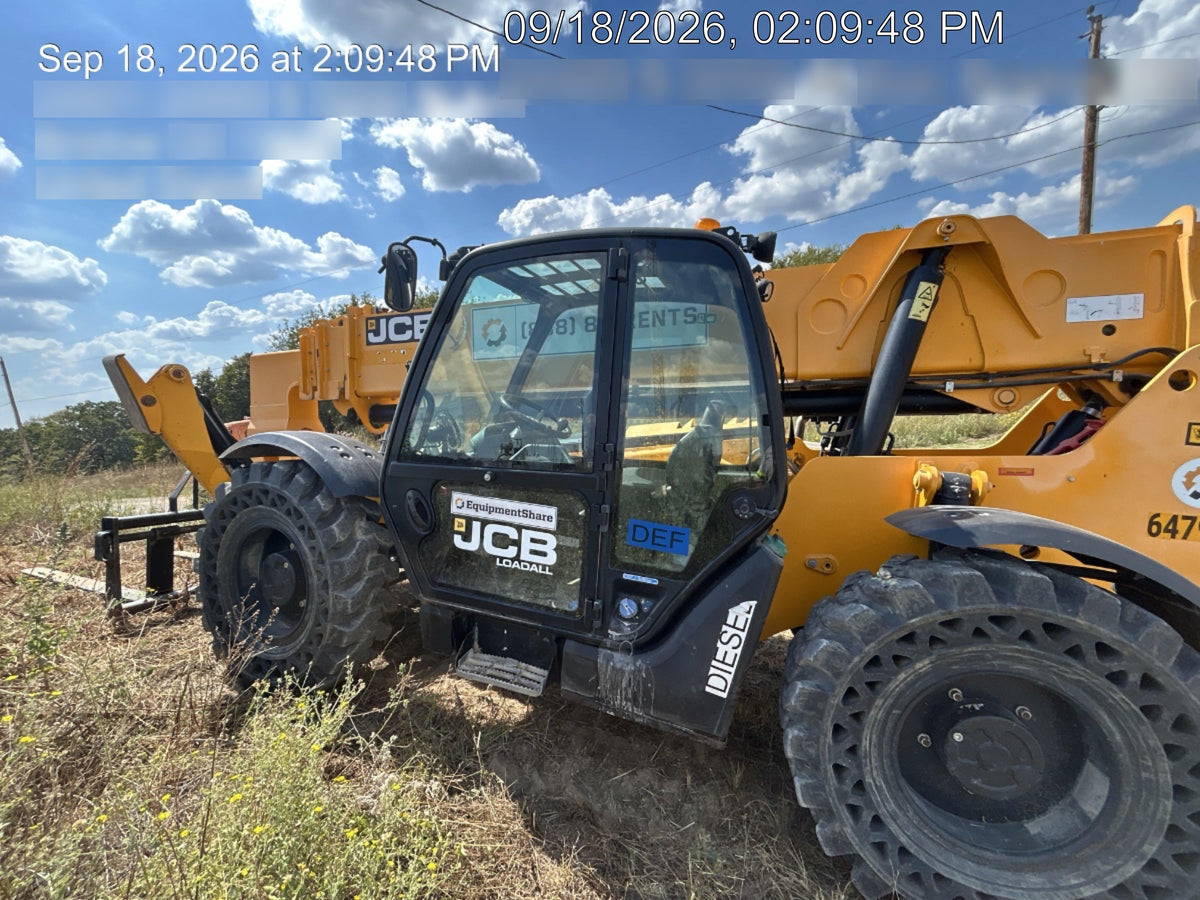2019 JCB 512-56 Cab/Heat/Air, 109 HP, Solid Tires, STD Worklight, Beacon, Aux Hydraulics, Lifting Eye, Back up Alarm w/66" Carriage/60" Forks