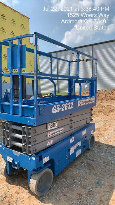 2020 Genie GS-2632 Solid NM Tires, Folding Rails with half-height swing gate, Beacon