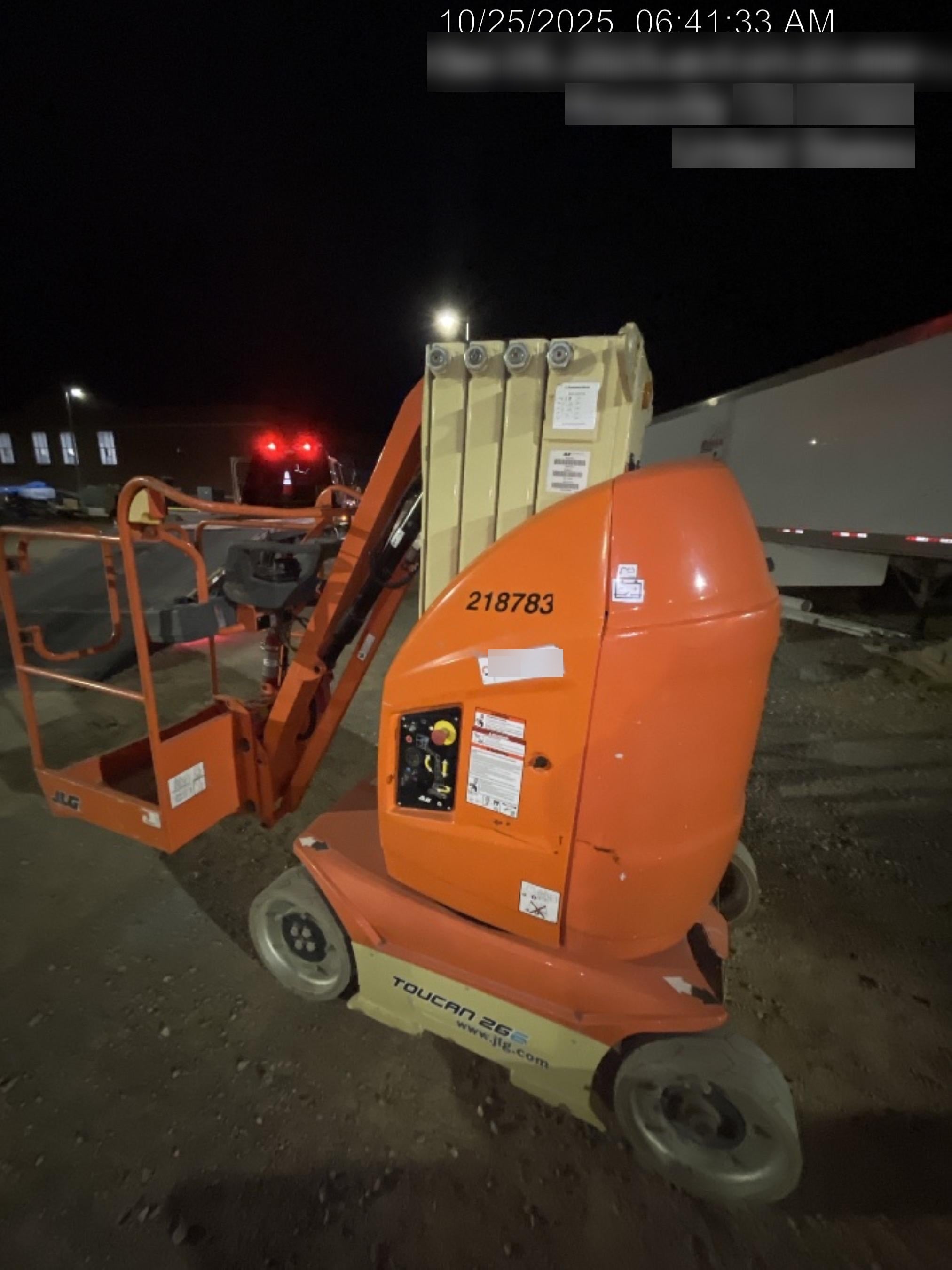 2022 JLG 26E