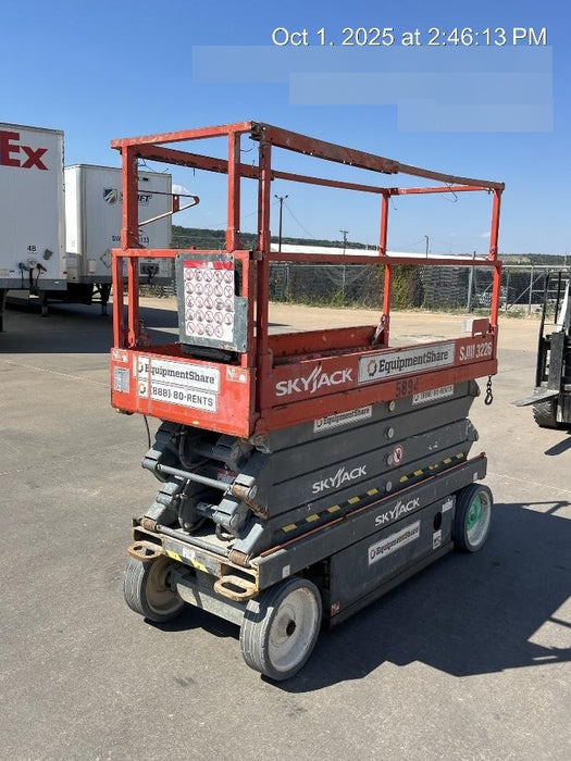 2017 Skyjack SJIII-3226 Skyjack SJ3226, Trojan Battery Set, Extended Warranty 5yr/5k hr