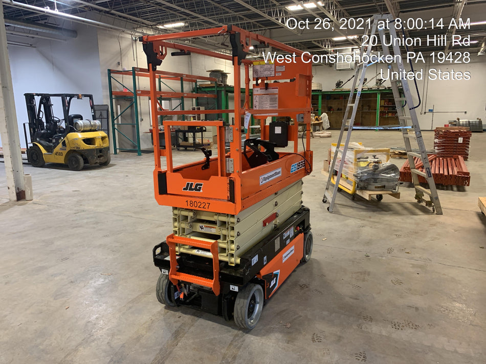 2021 JLG ES1932