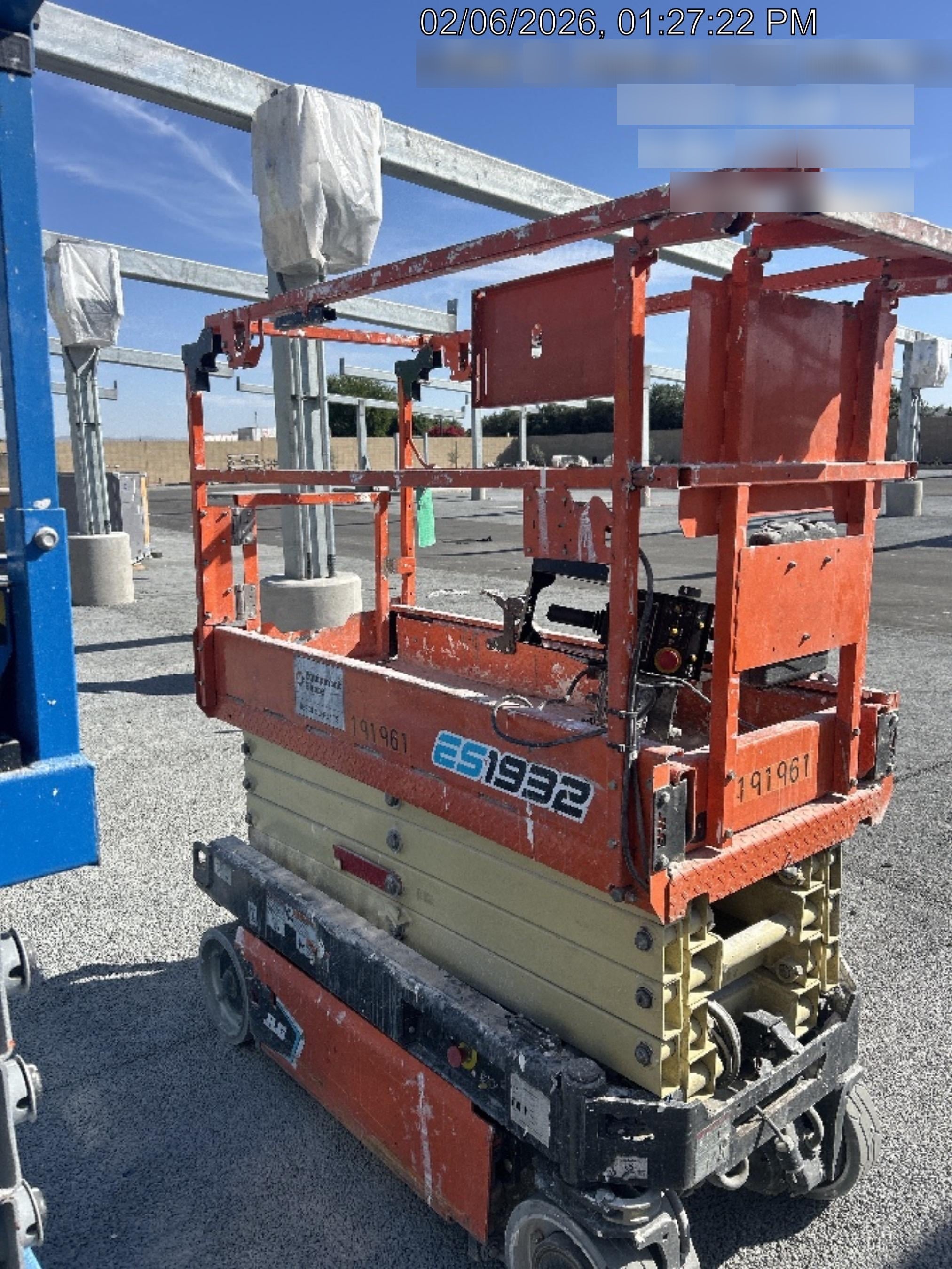 2021 JLG ES1932