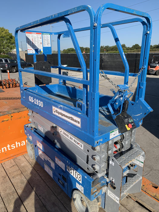 2019 Genie GS-1930 Fixed Rails with Chain Entry