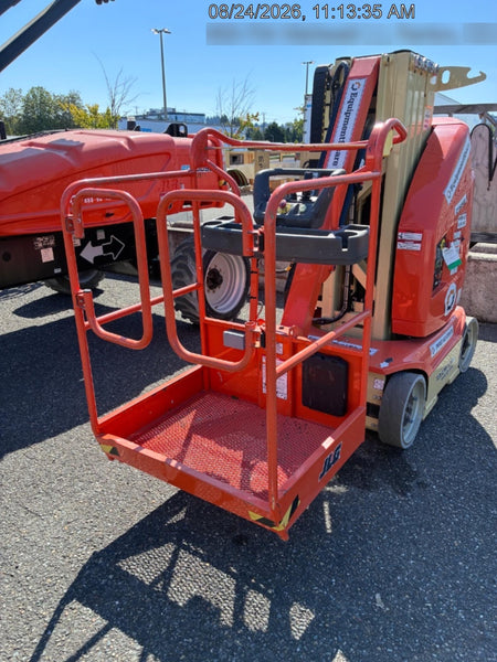 2022 JLG 26E