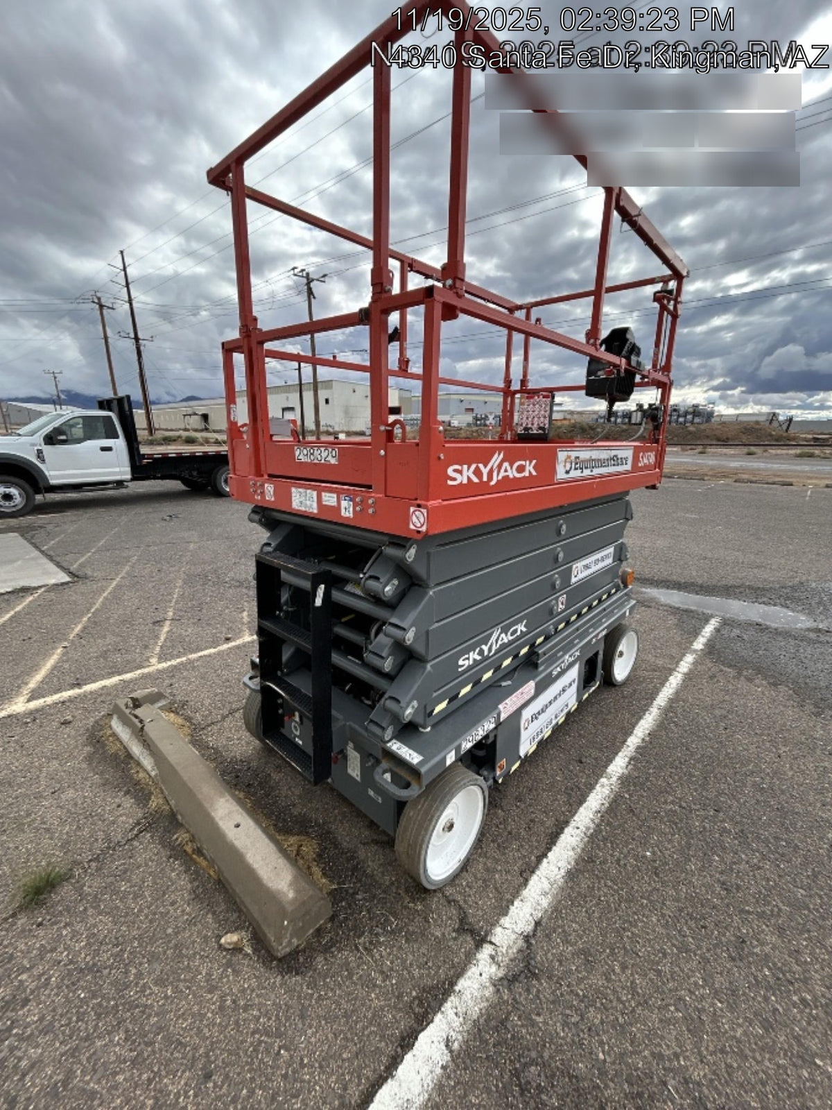 2023 SKYJACK SJ4740