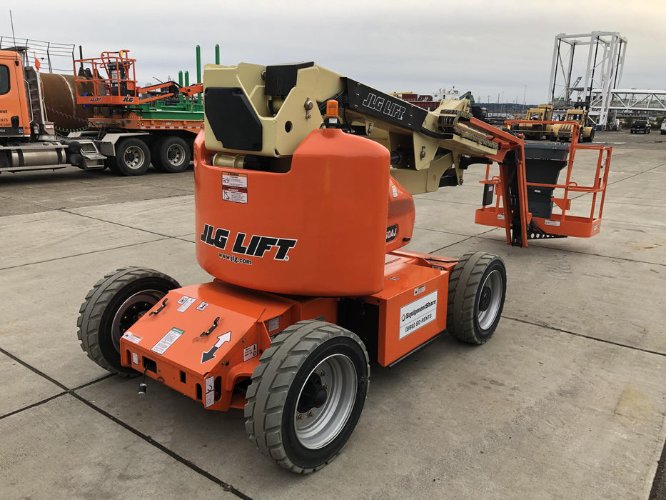2019 JLG E450AJ