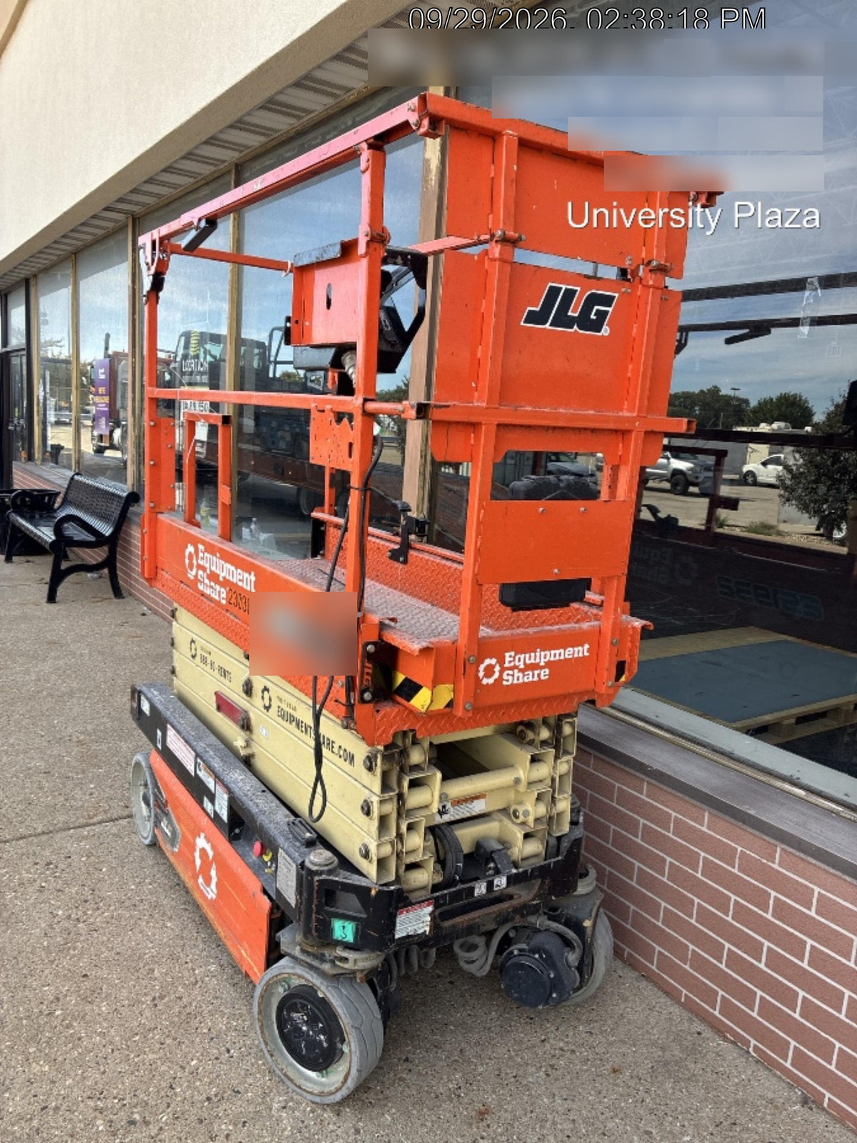2022 JLG ES1932