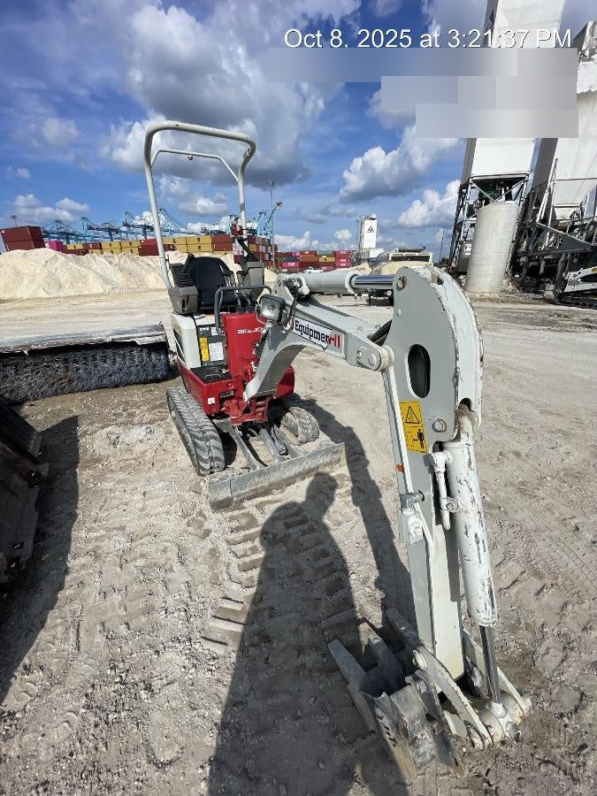 2023 TAKEUCHI TB210R
