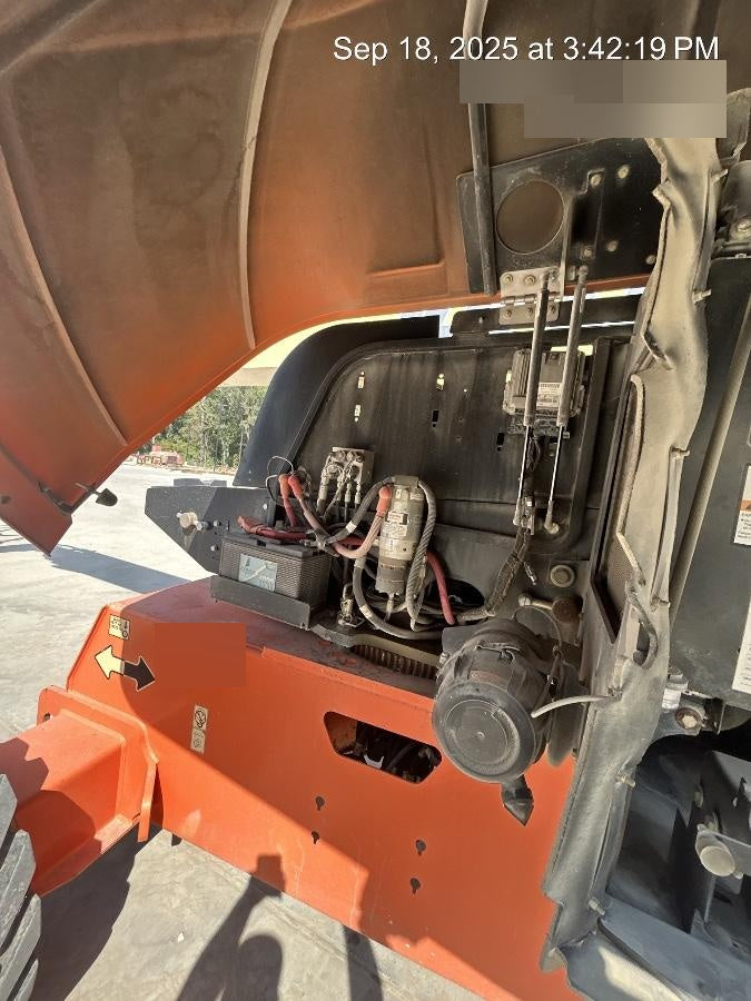 2019 JLG 660SJ