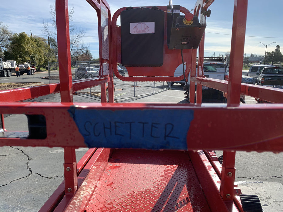 2020 MEC 1330SE Solid NM Tires, Steel Swing out Doors, LCS, Beacon, 900W Inverter