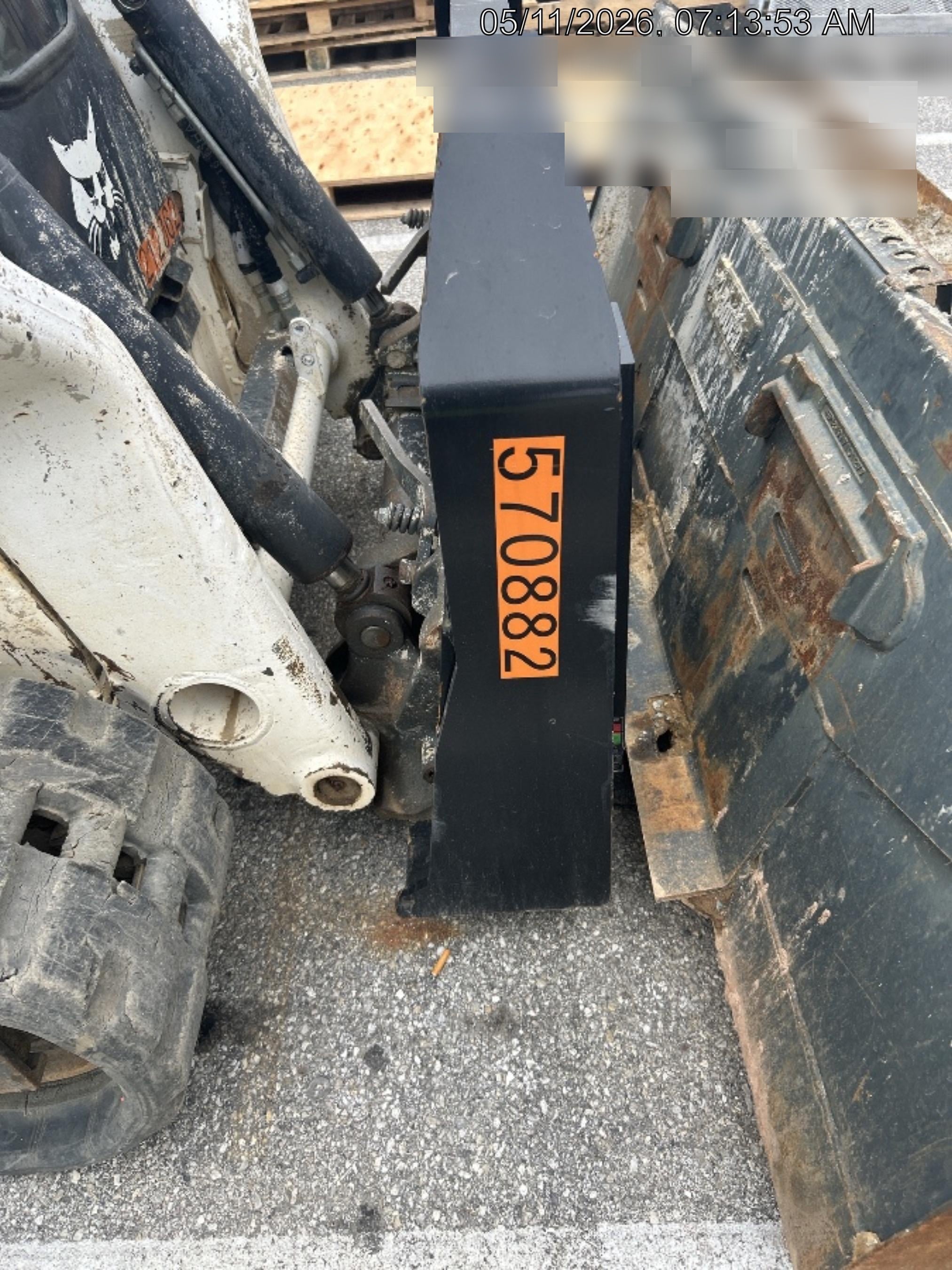 2025 ARROW MATERIAL HANDLING 24" Pallet Fork Frame