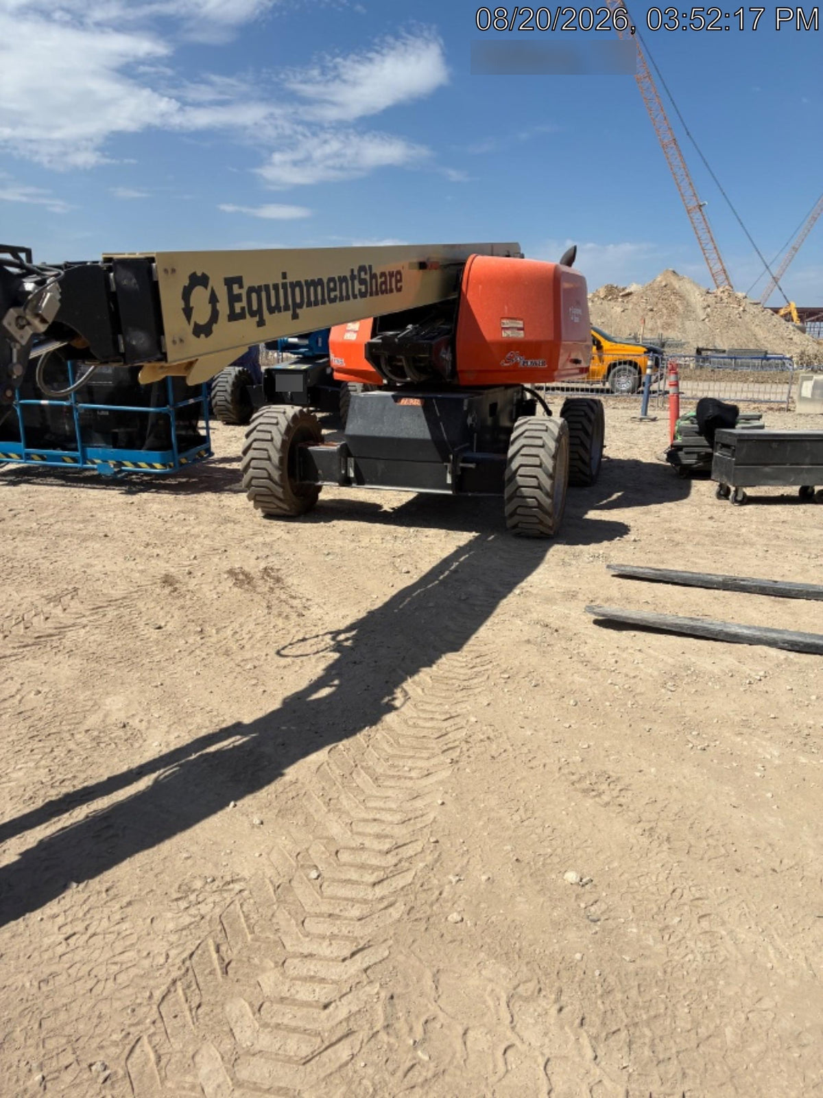 2023 JLG 660SJ