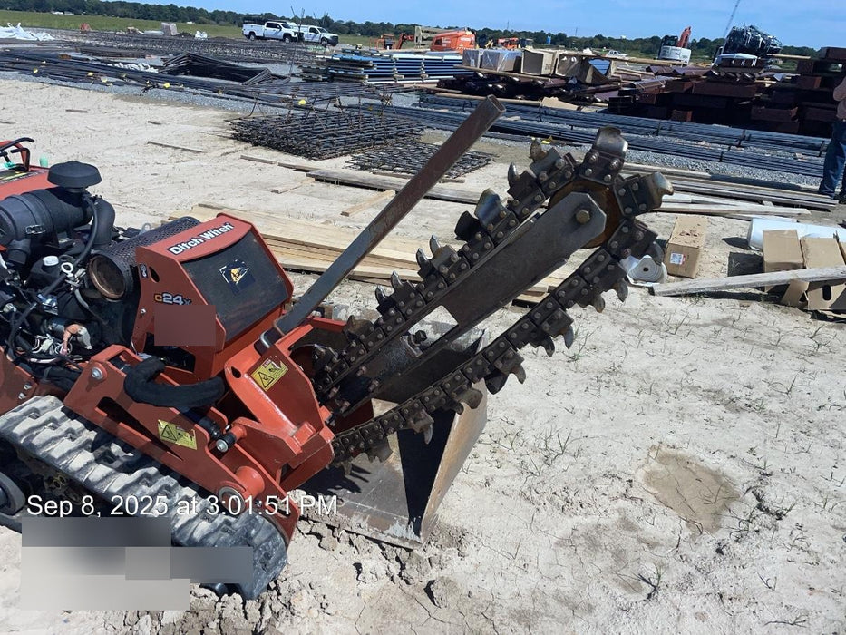 2018 DITCH WITCH C24XA