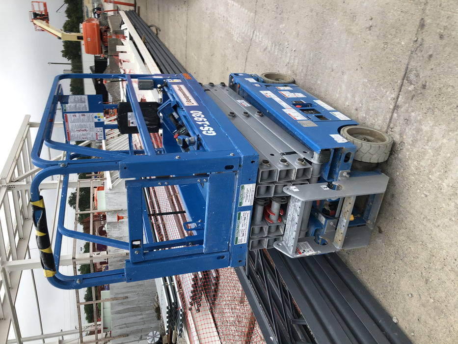 2020 Genie GS-1930 Solid Non Marking Tires, Beacon, Folding rails with half height swing gate