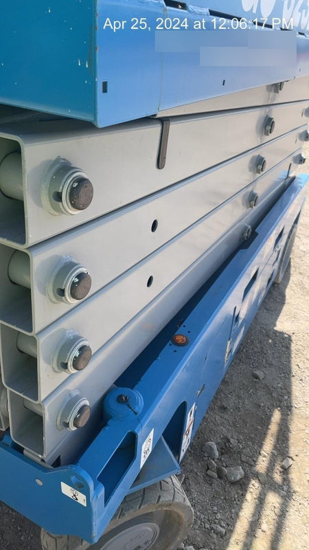 2022 GENIE GS-3232