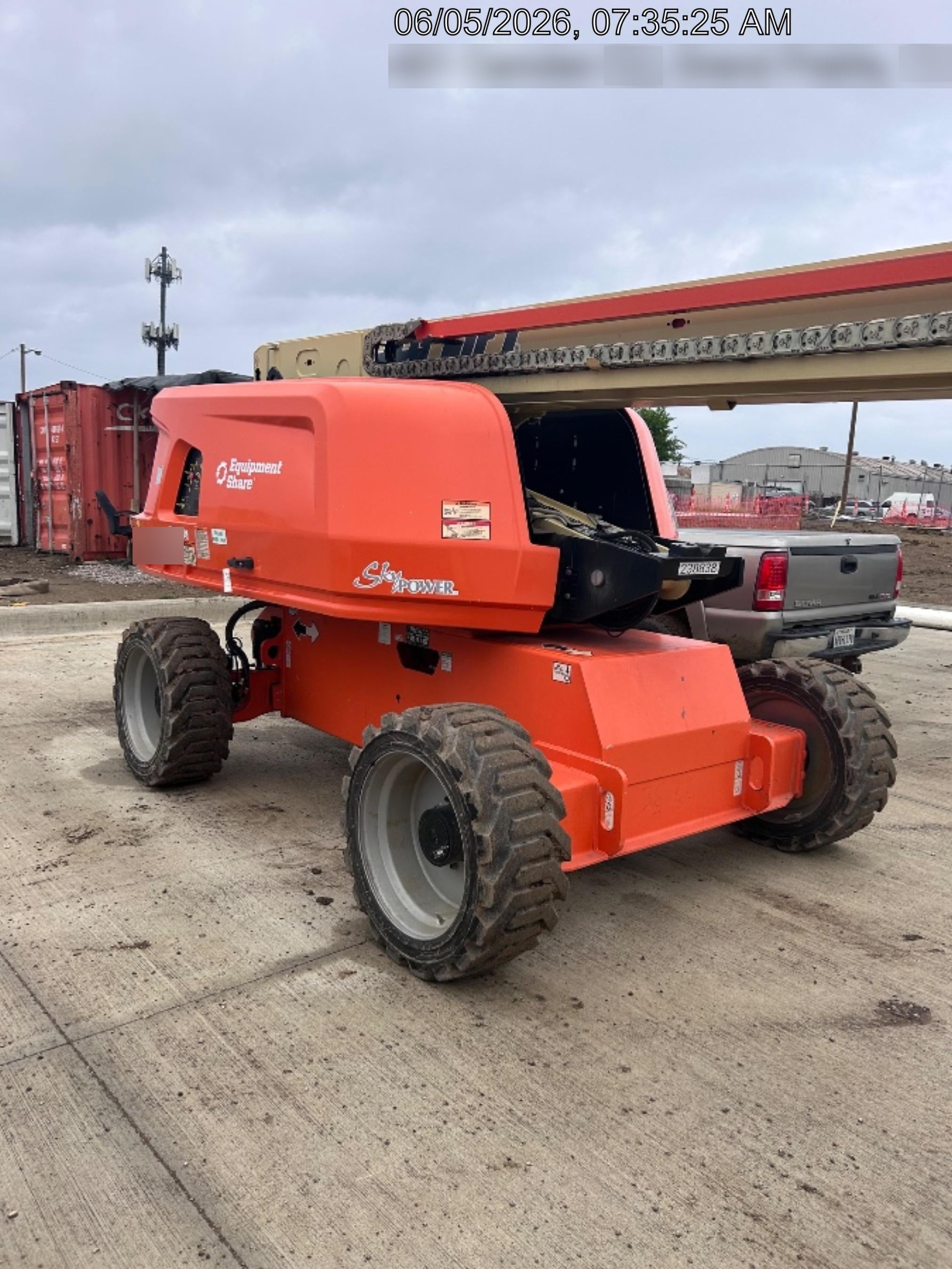 2022 JLG 660SJ