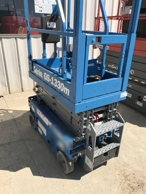 2021 GENIE GS-1330m
