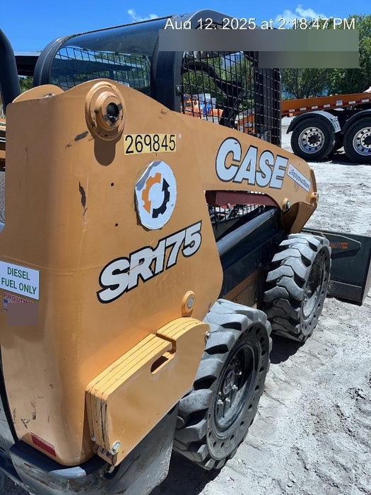 2019 CASE SR175