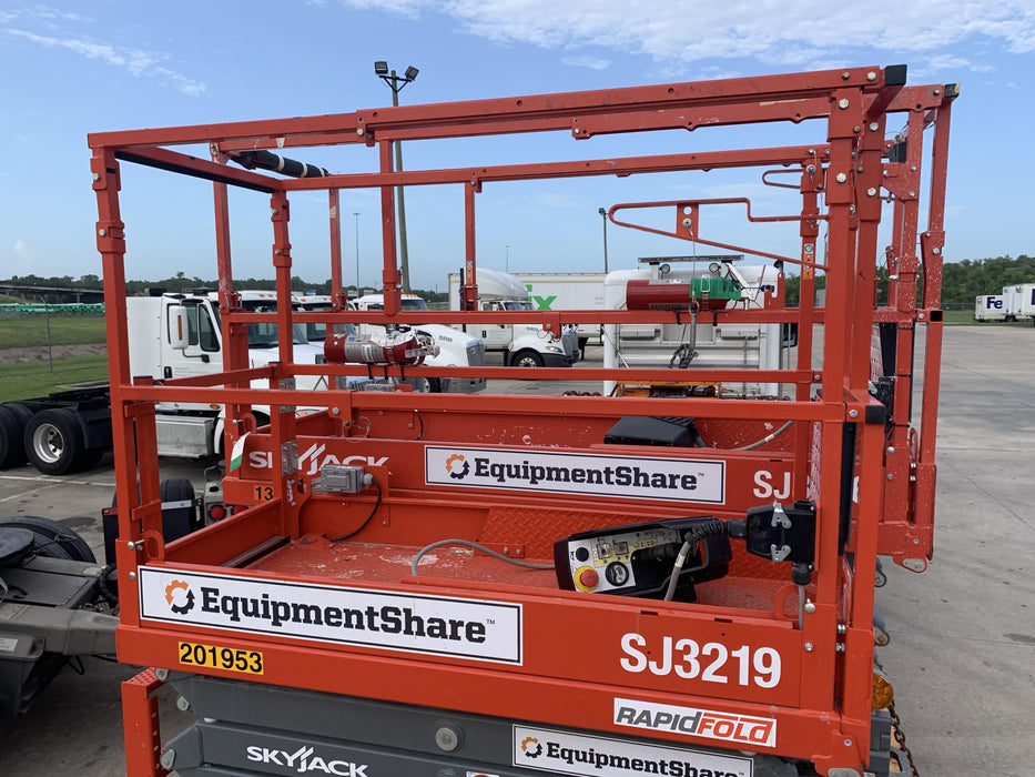 2021 SKYJACK SJ3219