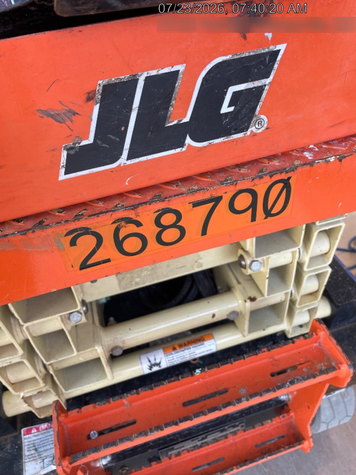 2022 JLG ES1932