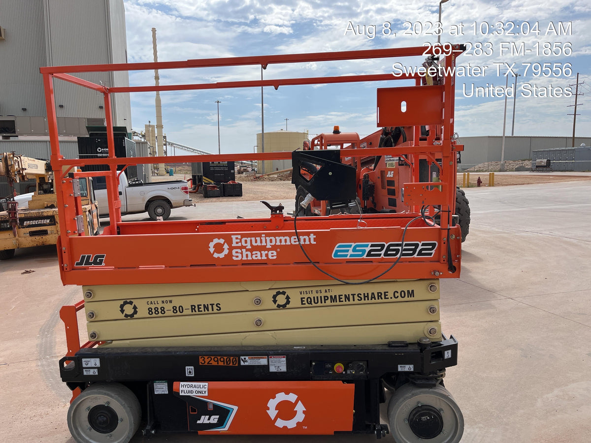 2023 JLG ES2632