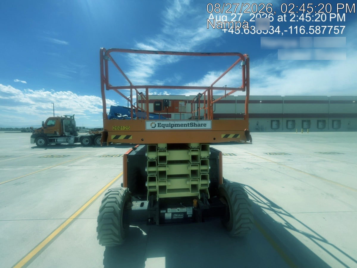 2022 JLG 4394RT