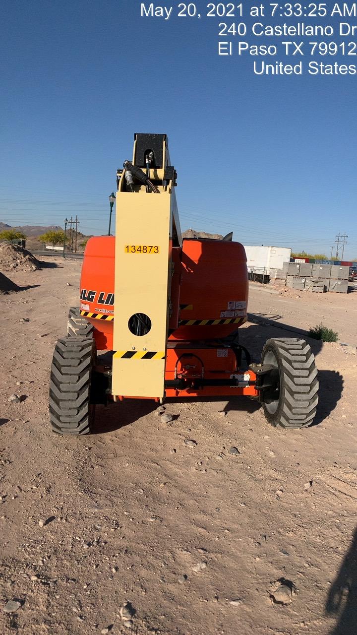 2021 JLG 600AJ