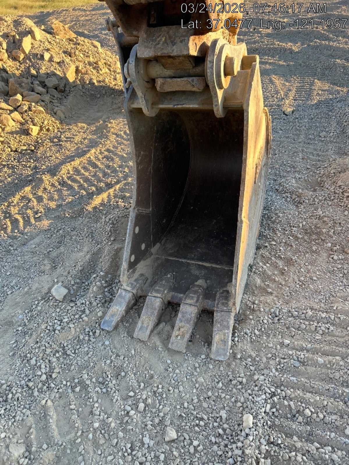 2025 LINK-BELT 24" Bucket - Link Belt