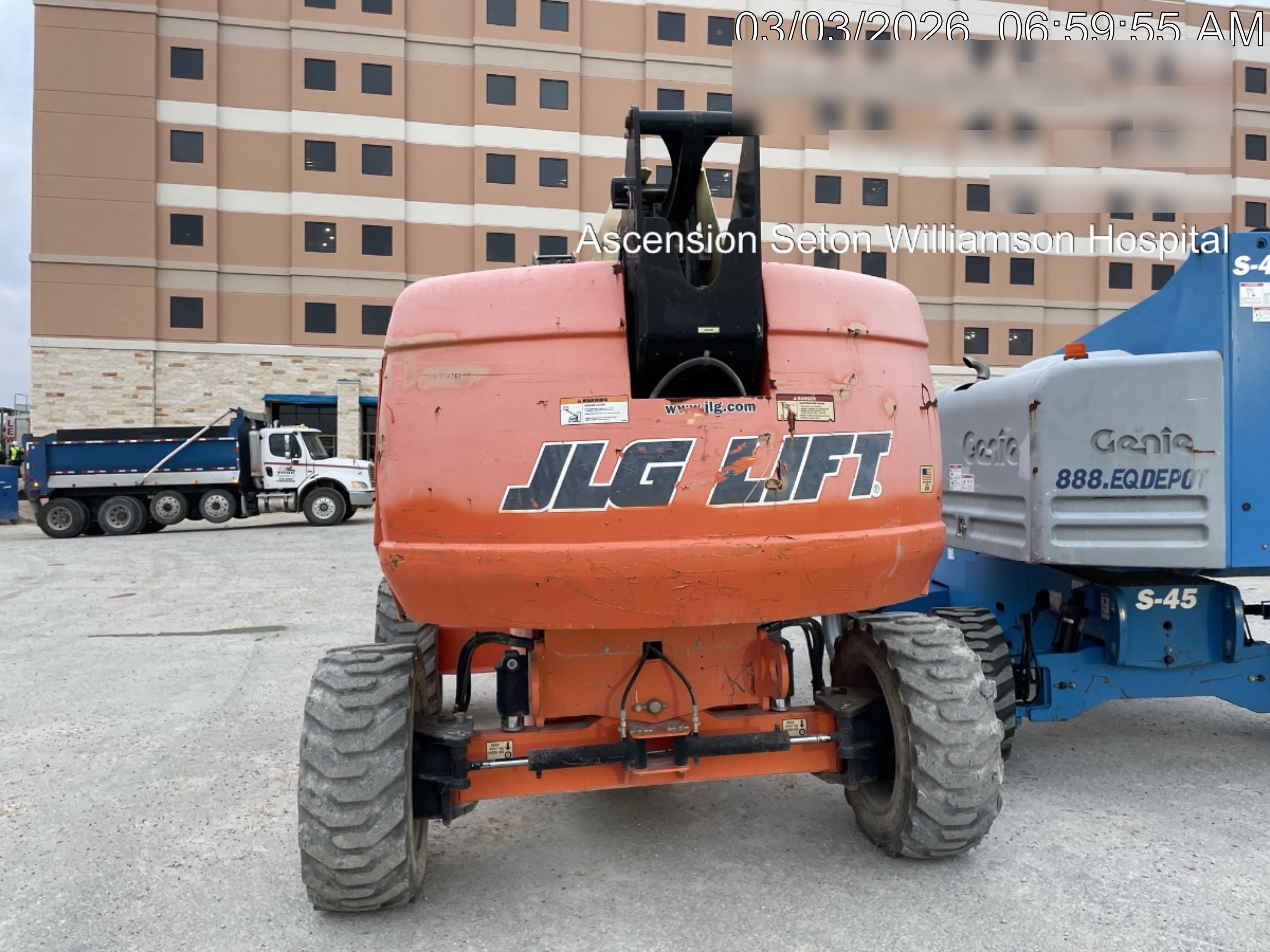 2016 JLG 660SJ