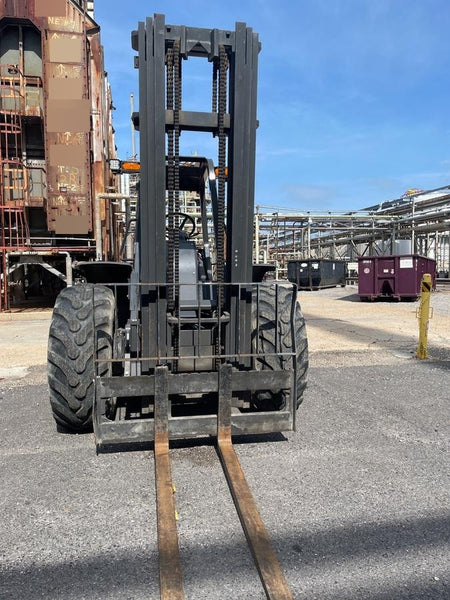 2023 CASE 588H