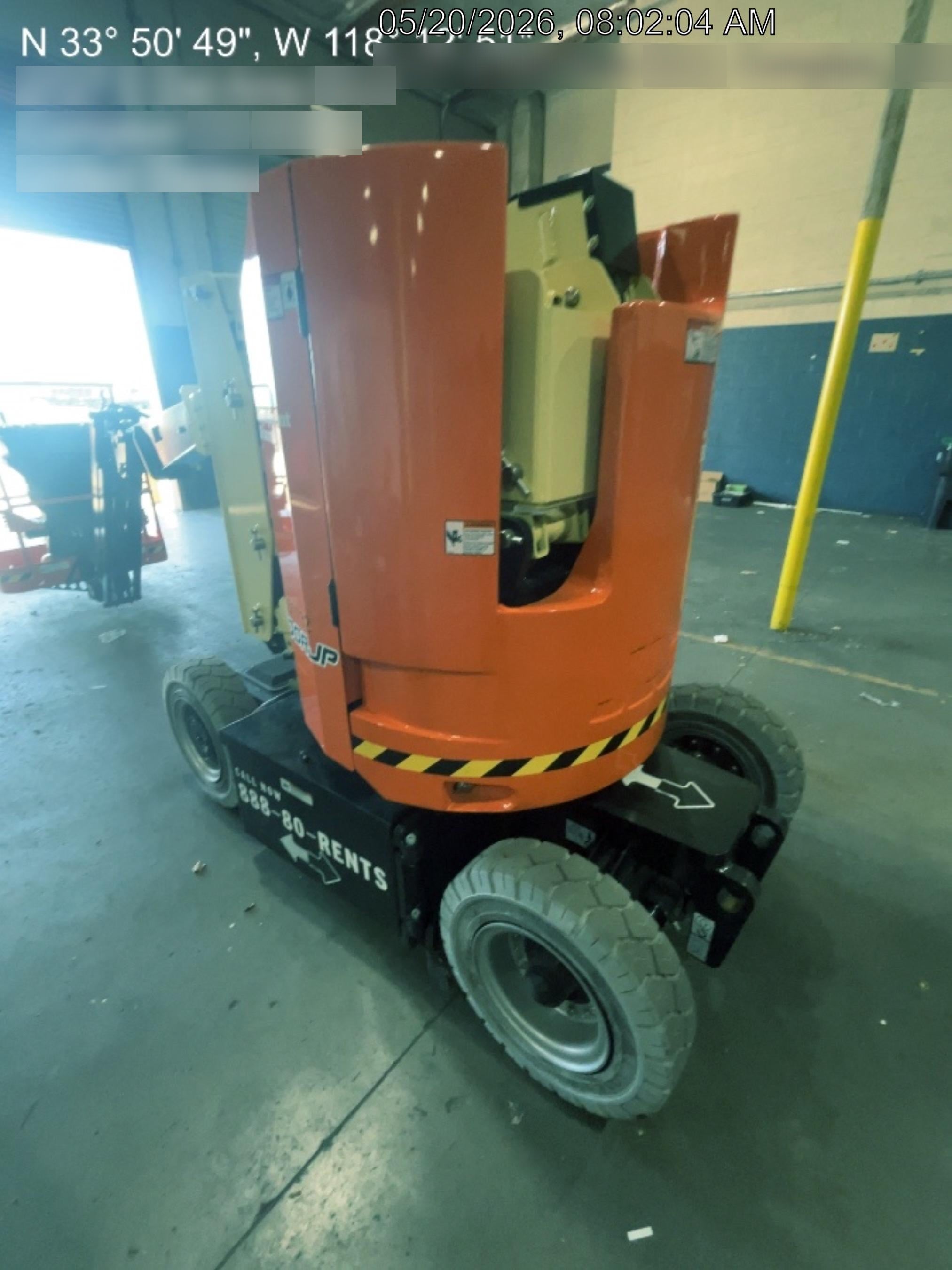 2025 JLG E300AJP