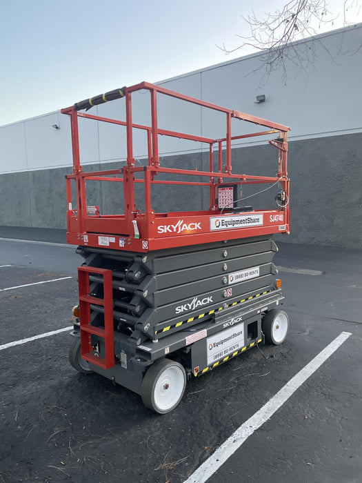 2022 SKYJACK SJ4740