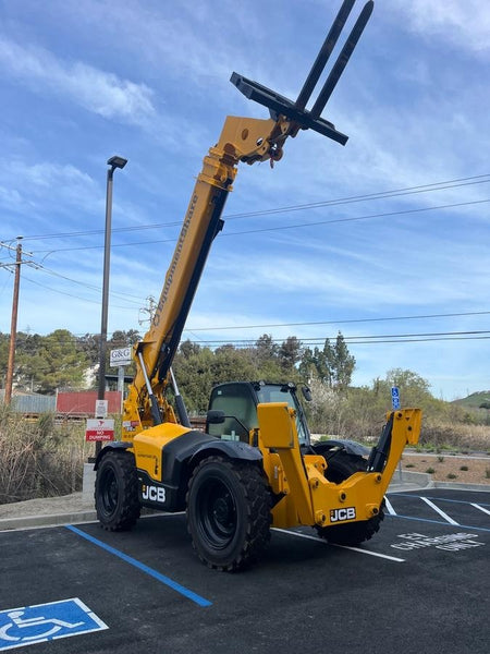 2025 JCB 512-56