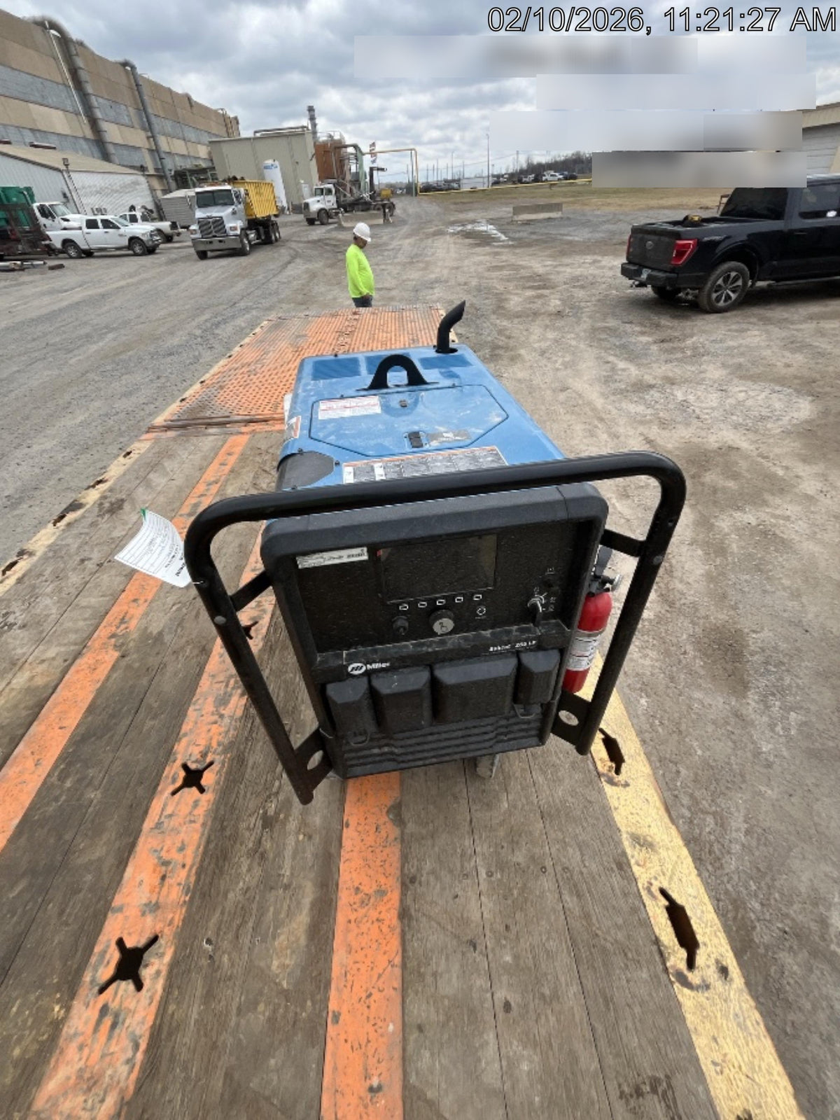 2025 MILLER ELECTRIC Bobcat 265 LP