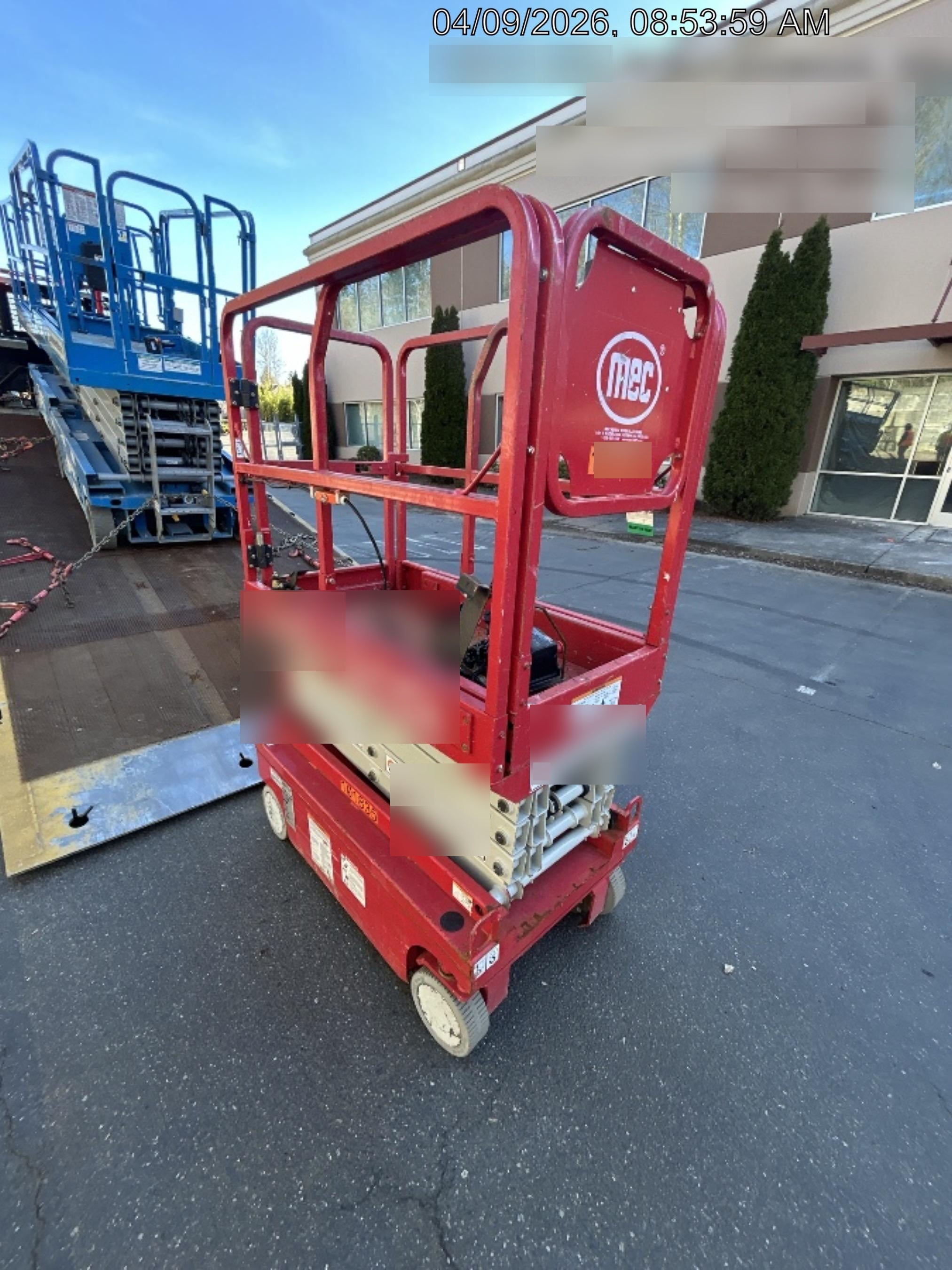 2020 MEC 1330SE Solid NM Tires, Steel Swing out Doors, LCS, Beacon, 900W Invertor