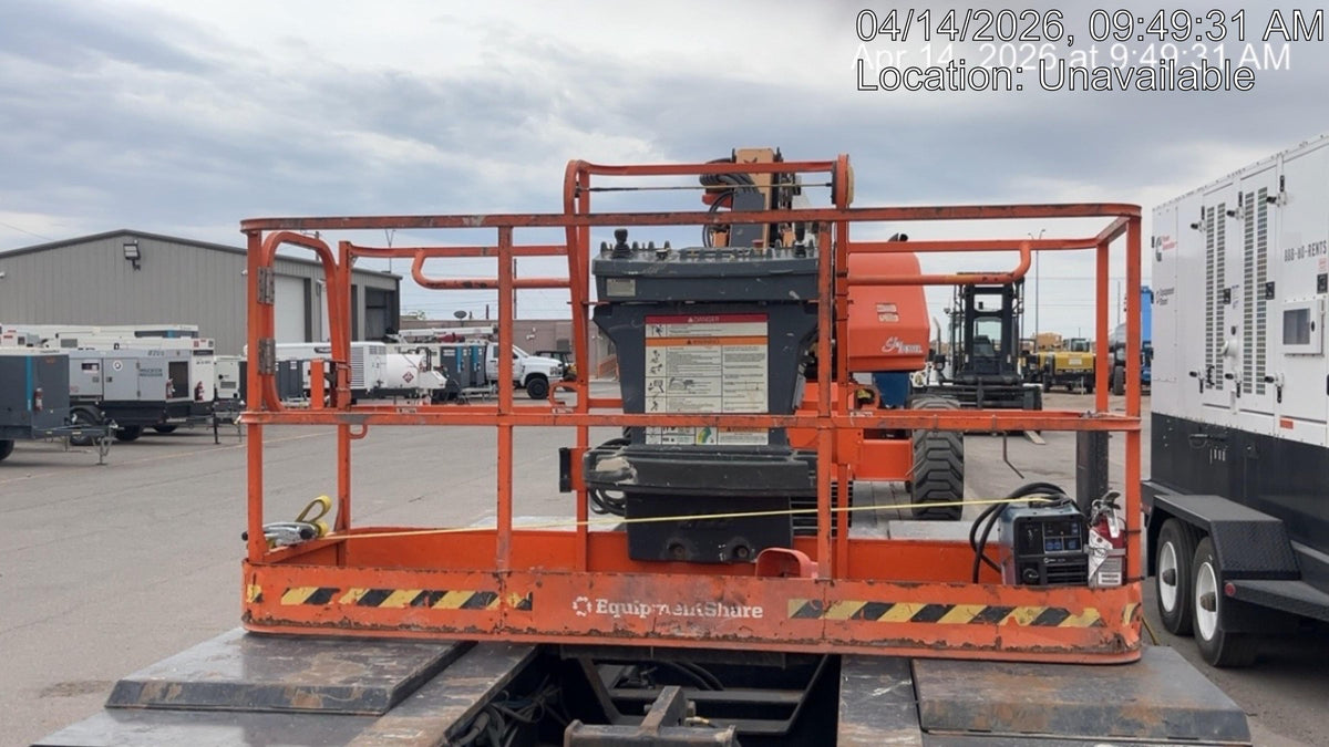 2023 JLG 660SJ