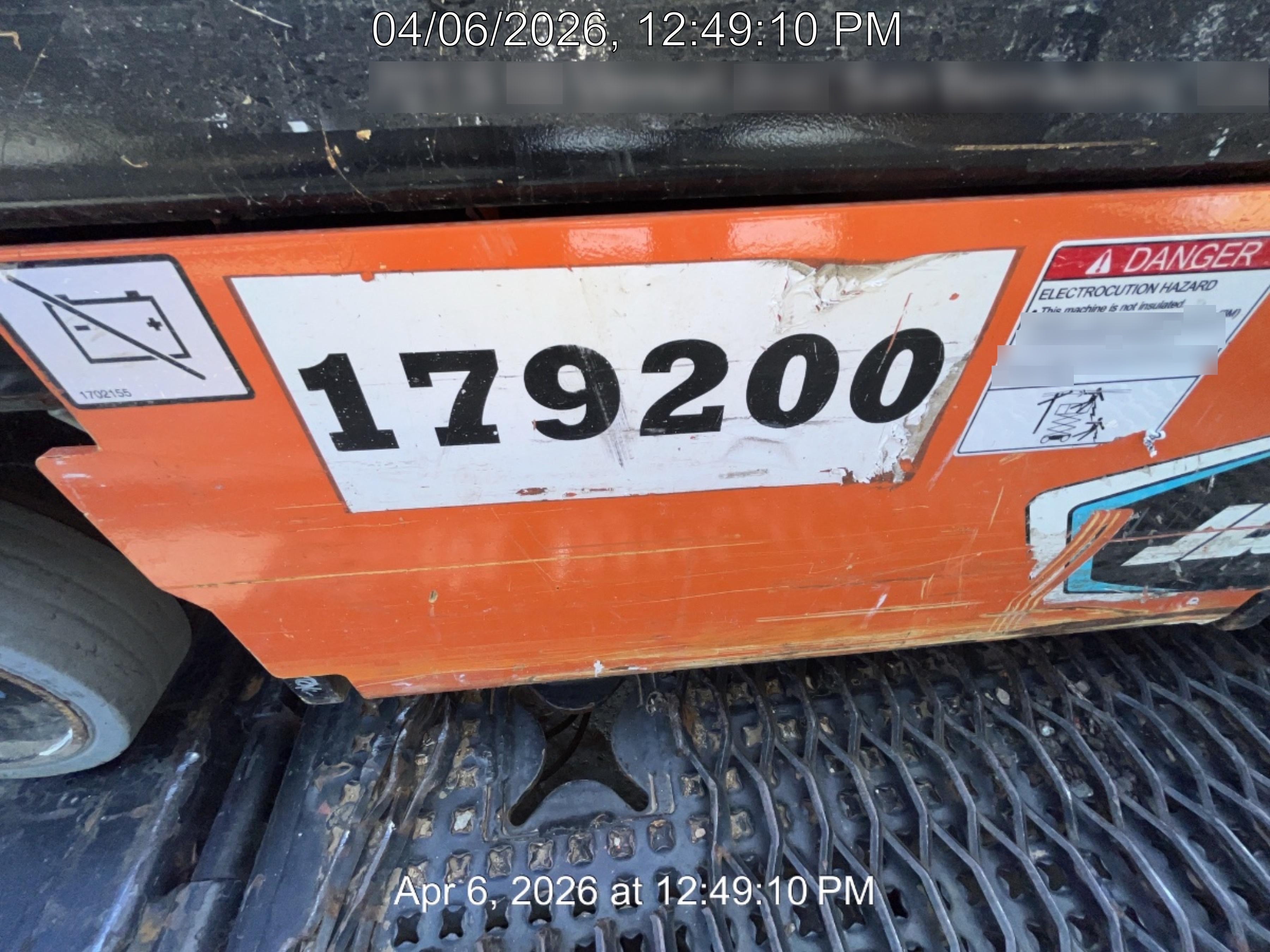 2021 JLG ES1330L