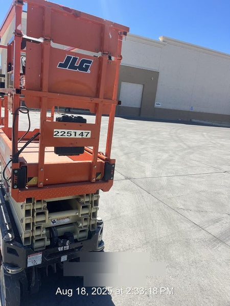 2022 JLG ES1932