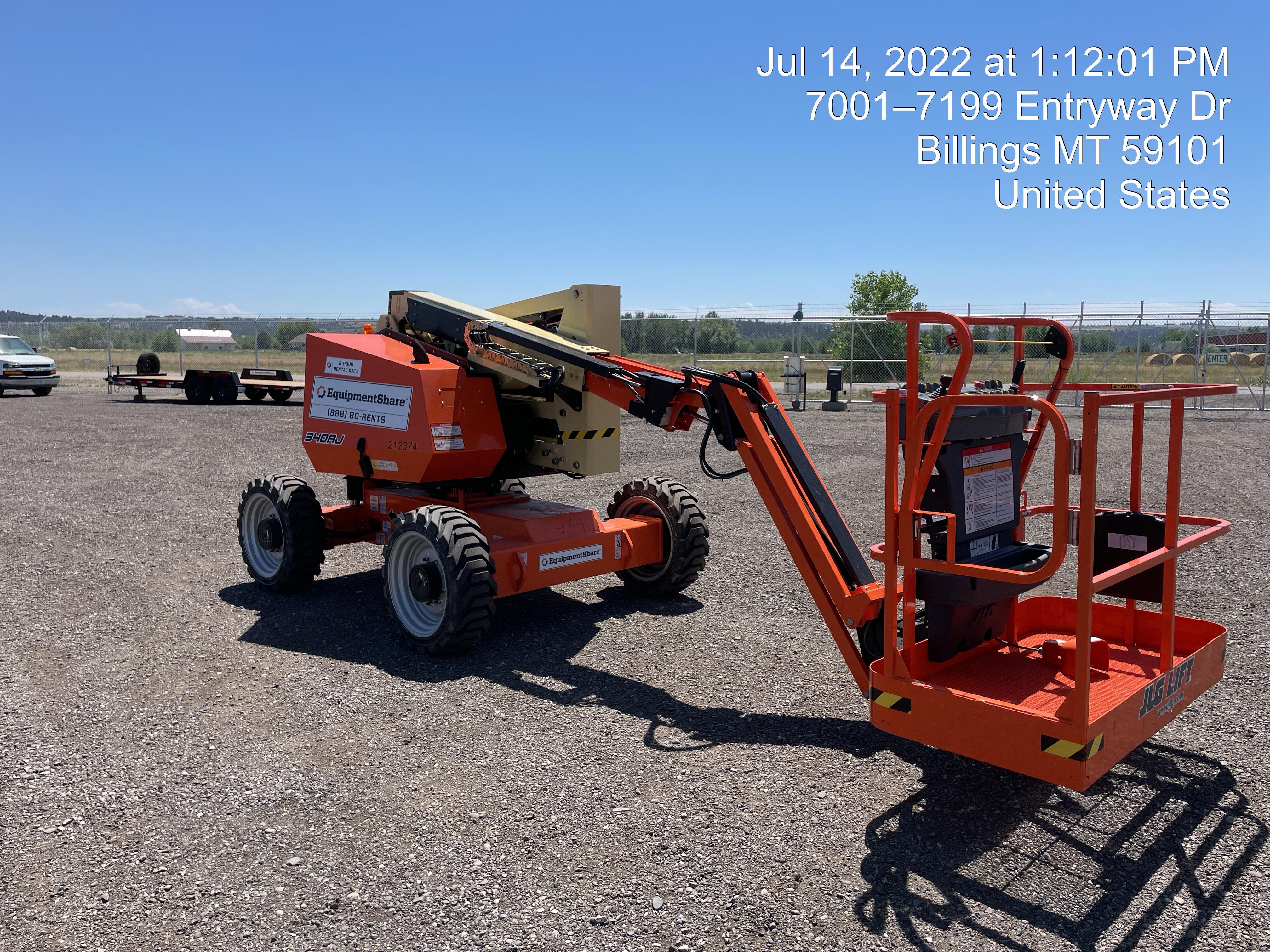 2022 JLG 340AJ