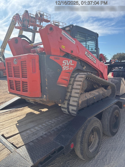 2020 Kubota SVL95-2SHC Cab/Heat/Air, Rubber Tracks, Kubota Tier 4 Engine
