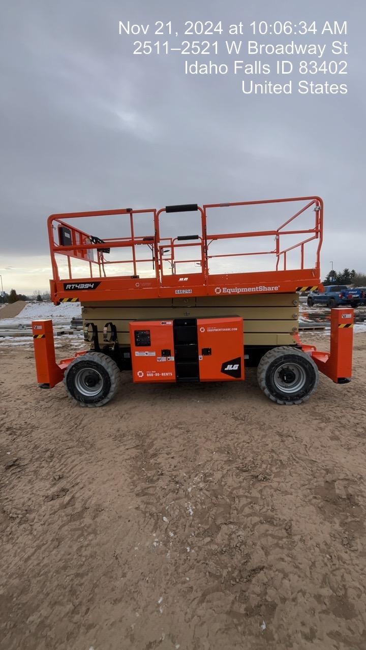 2024 JLG RT4394