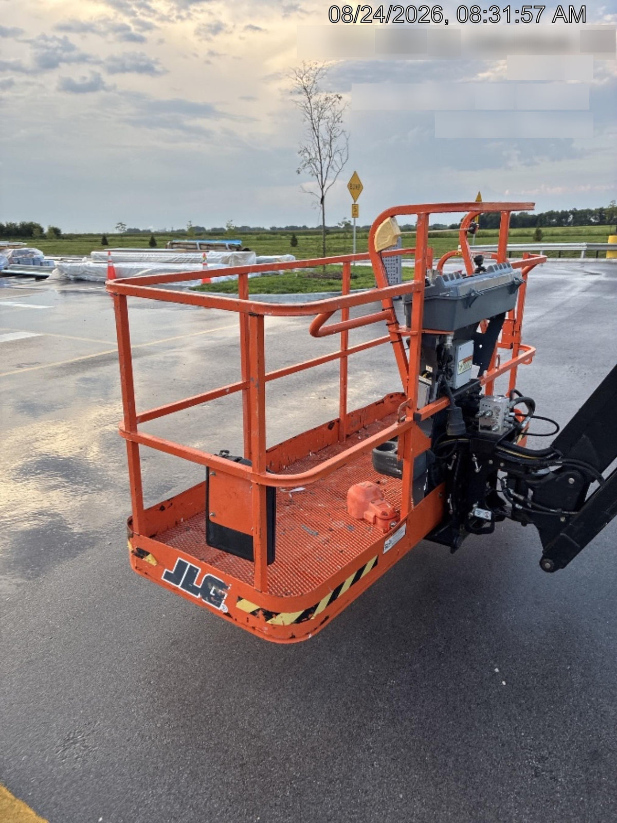 2023 JLG 660SJ