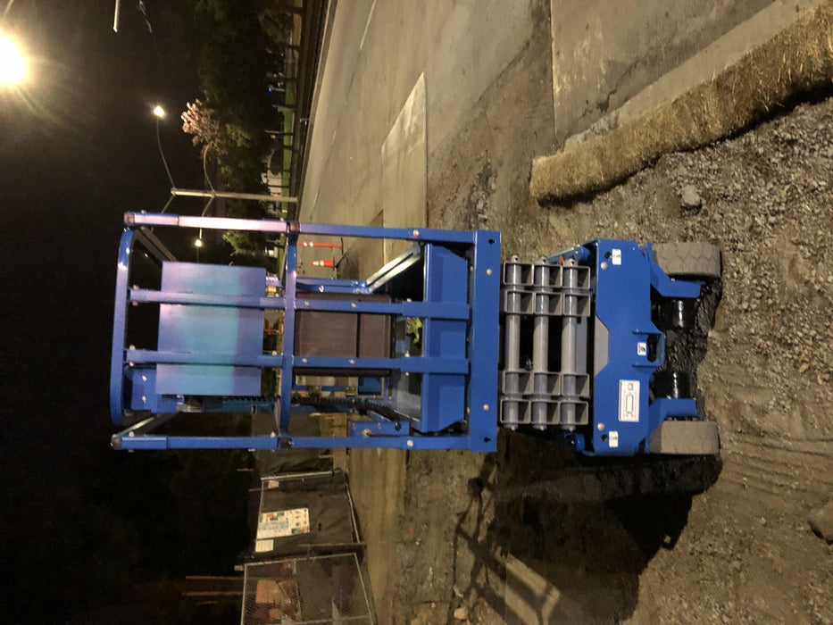 2020 Genie GS-1930 Solid Non Marking Tires, Beacon, Folding rails with half height swing gate, 800W Inverter